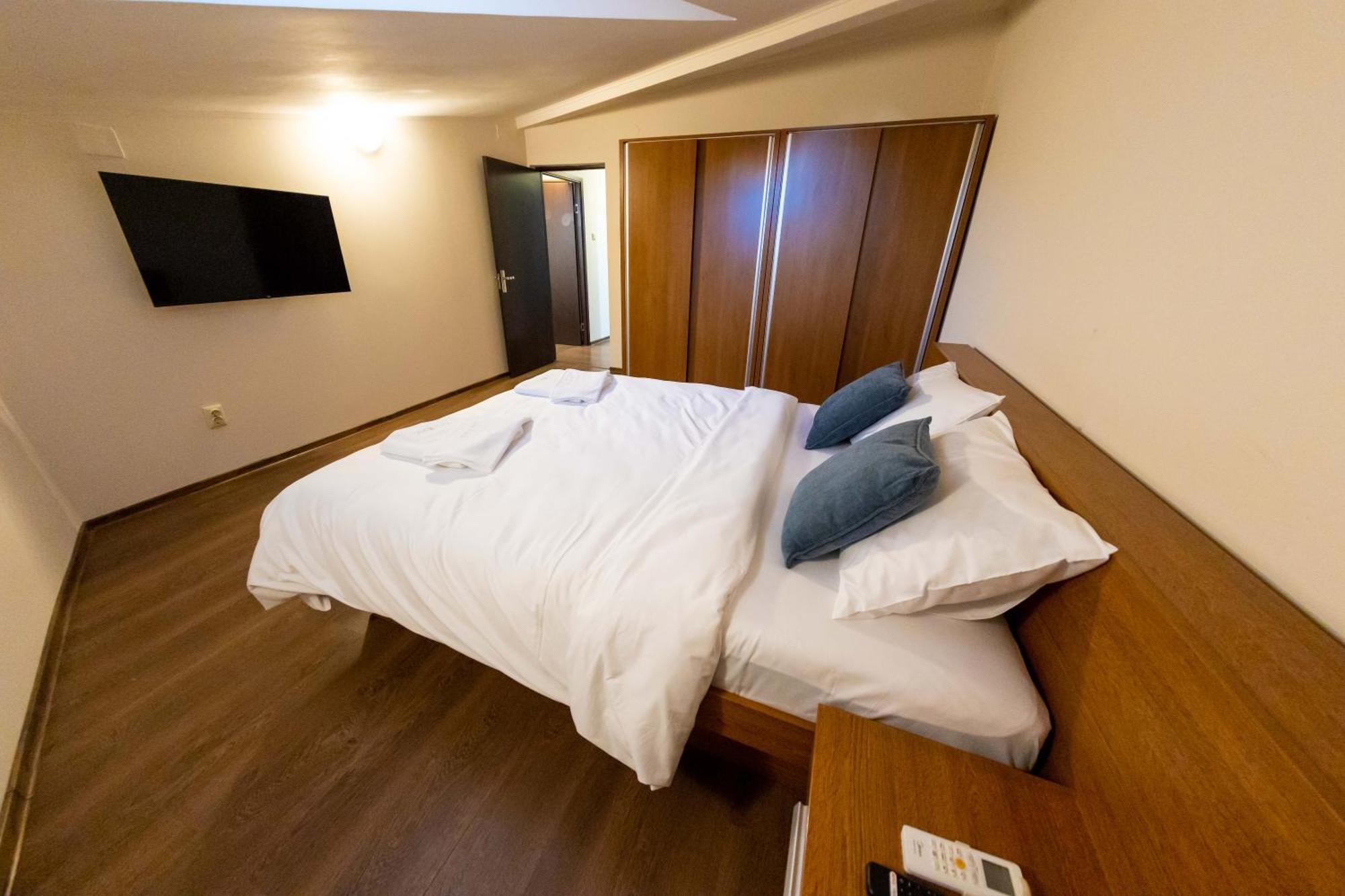 Lsix Apartament Bucureşti